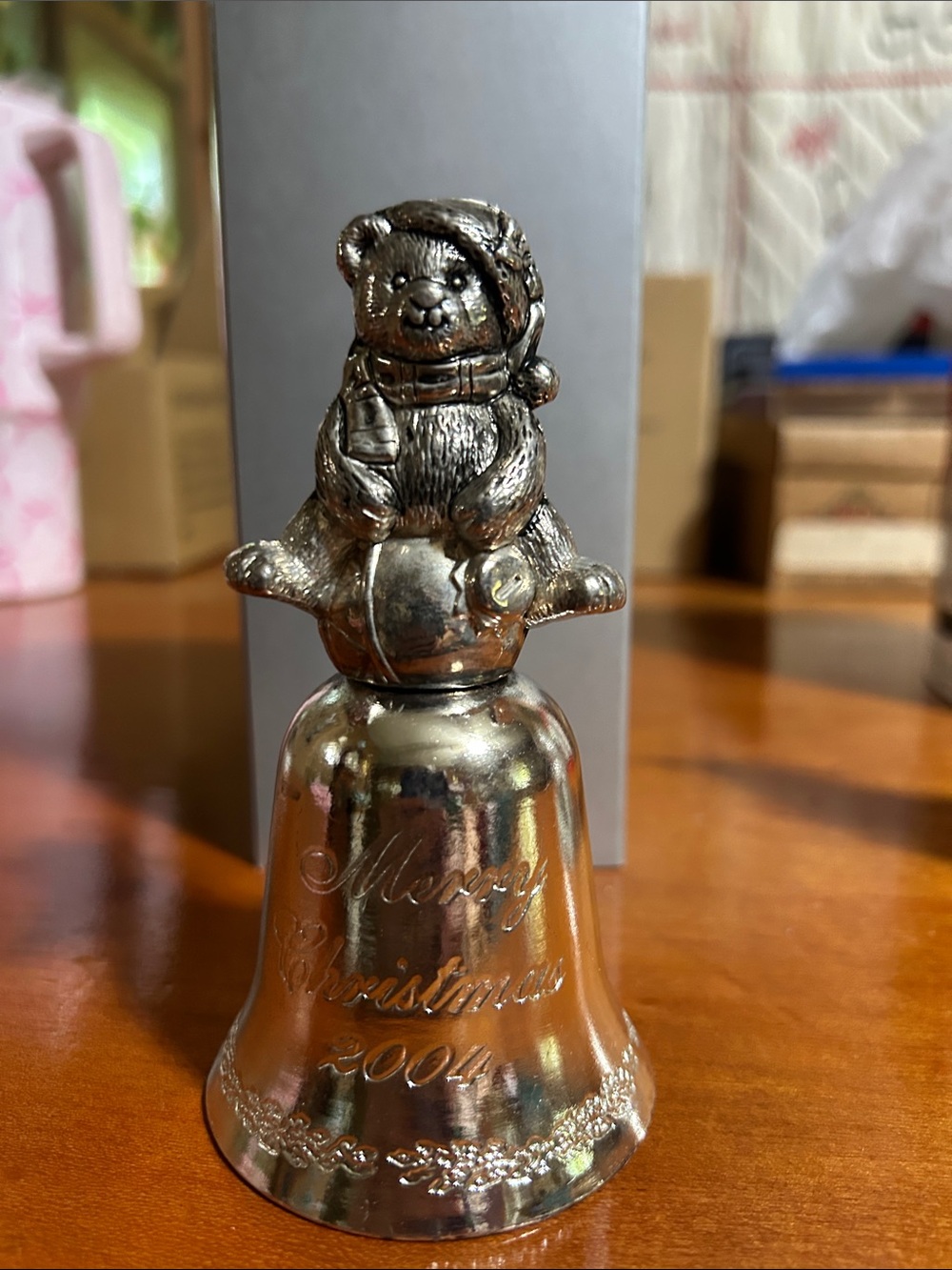 Living quarters Silver plated Teddy Bear Christmas Bell 2004